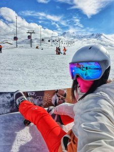 Canan Yıldırım ile 2024 ün ilk tatili Erciyes'te.  Yoga, kayak, snowboard ve spa ile yenilenin ve tazelenin.